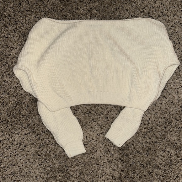 Nastygal Sweater NWOT - Picture 3 of 3